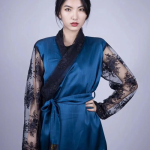 藏族小姐姐的衣服图片,藏族小姐姐的传统魅力展现