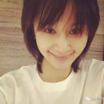 元气大咖周妍希,活力四射的时尚达人