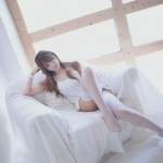 许允美写真,光影交织下的美丽瞬间